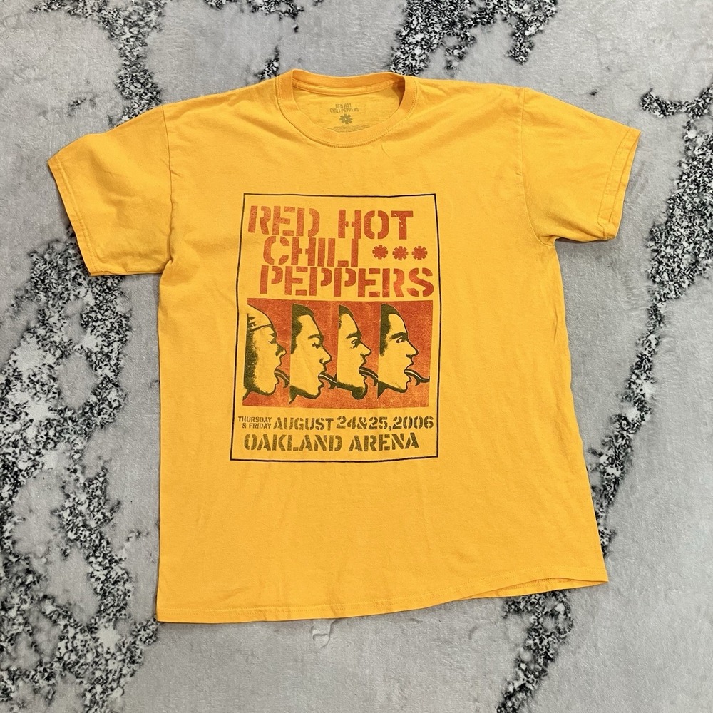 Red Hot Chili Peppers Mens Large Oakland Arena 2006 Graphic Band Tee Mustard